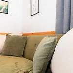 Pon-apart *